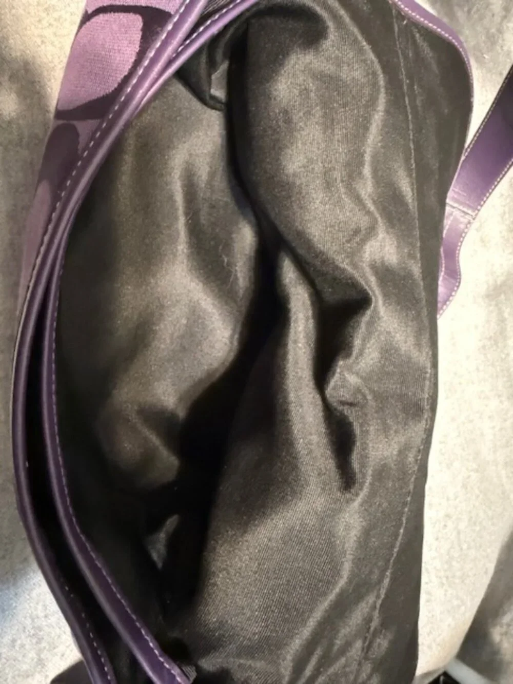 COACH purse - gorgeous and in excellent condition! - Picture 2 of 16